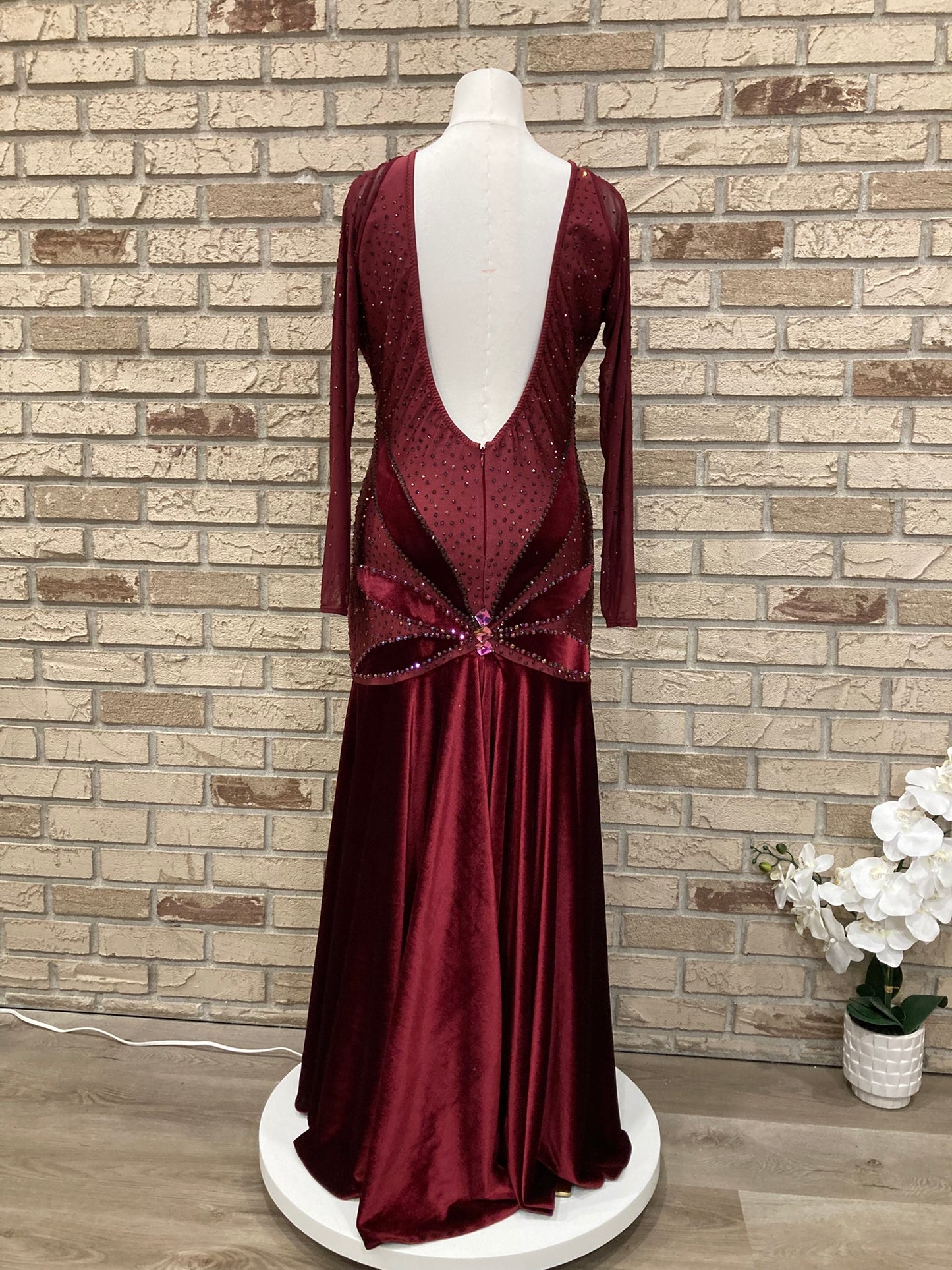 Elegant burgundy velvet  smooth dance dress size M/L