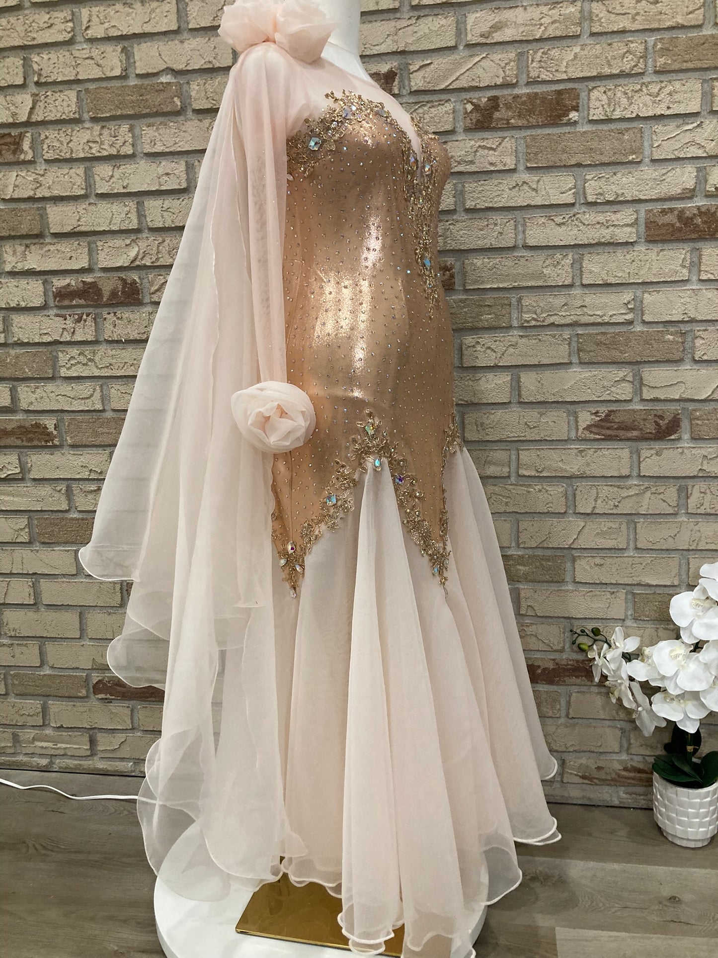 Elegant rose gold/ peach smooth Dance Dress size S/M